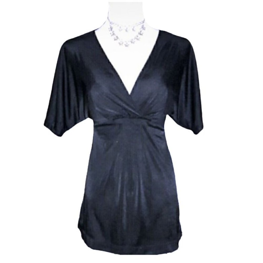 NWT! BCBG MAX AZRIA Dressy Pleated V-Neck Top, M